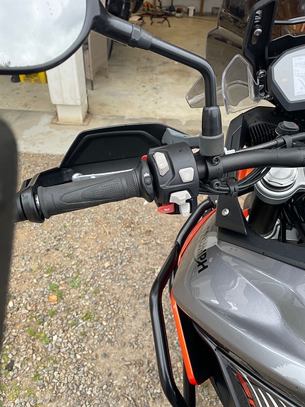 Triumph Tiger 850 3 of 5