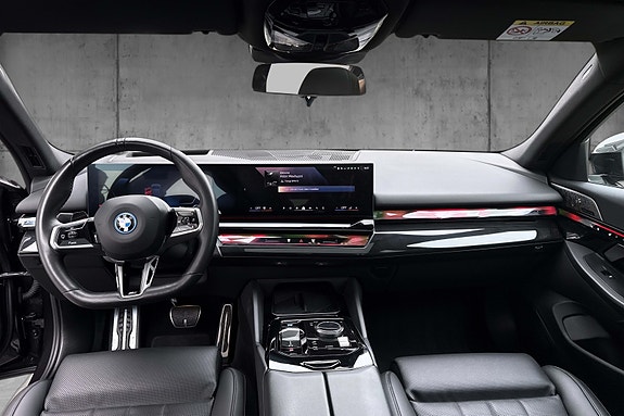 BMW i5 14 of 20