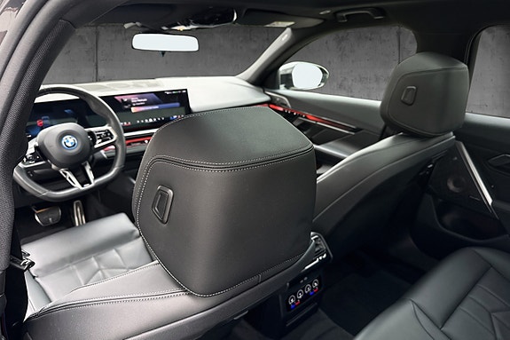 BMW i5 19 of 20