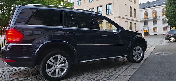 Mercedes-Benz GL450 22 of 30
