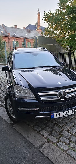 Mercedes-Benz GL450 4 of 30