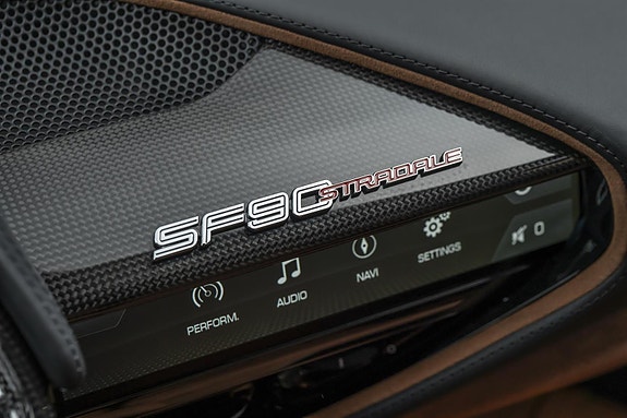 Ferrari SF90 Stradale 22 of 30