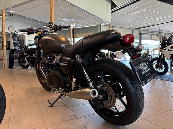 Triumph Street Twin 5 of 5