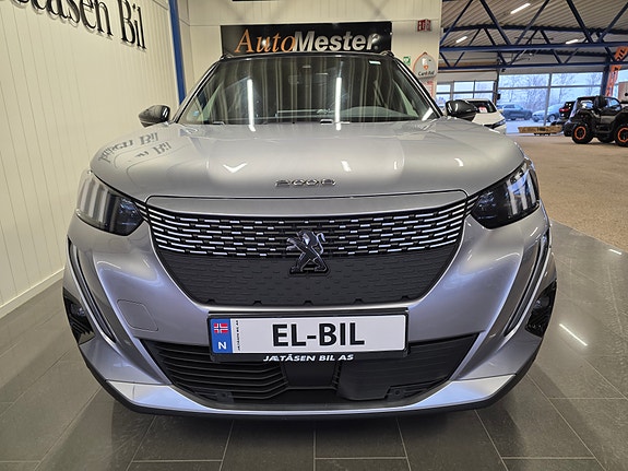 Peugeot e-2008 8 of 28