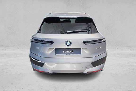 BMW iX 5 of 5