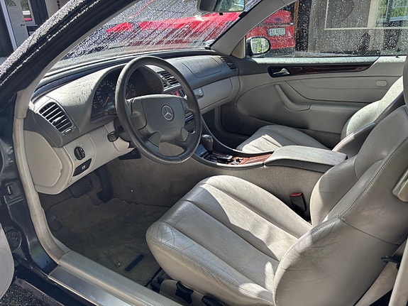 Mercedes-Benz CLK200 6 of 6