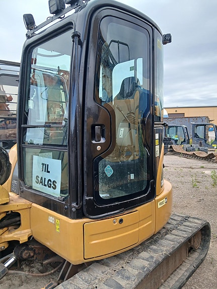 Cat 305.5D 3 of 5