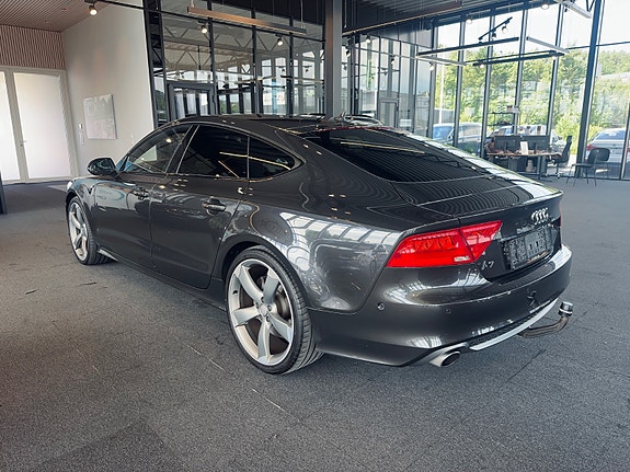 Audi A7 5 of 5