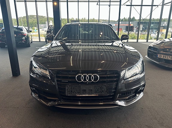 Audi A7 2 of 5
