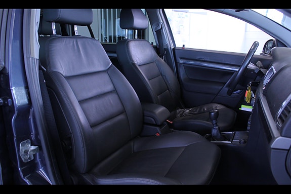 Opel Vectra 12 of 14