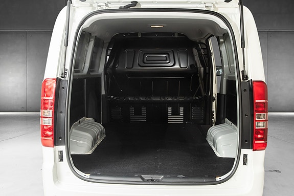 JAC M3EV 11 of 22
