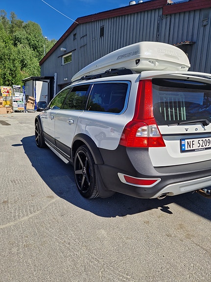 Volvo XC70 16 of 26