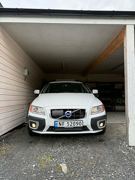 Volvo XC70 15 of 26