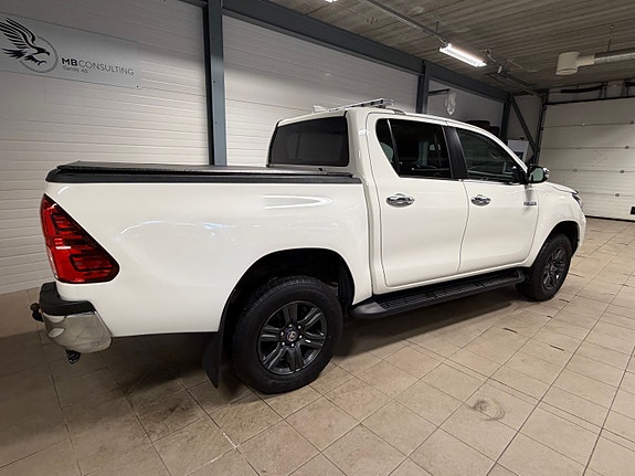 Toyota HiLux 5 of 26
