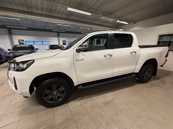 Toyota HiLux 9 of 26