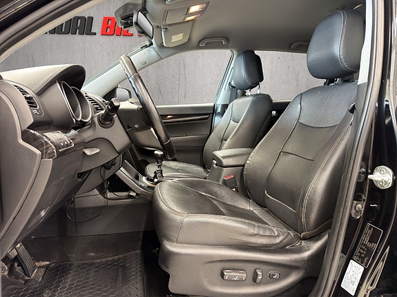 Kia Sorento 10 of 19