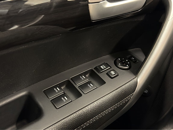 Kia Sorento 16 of 19