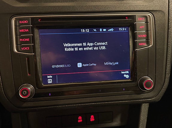 Volkswagen Caddy 24 of 24