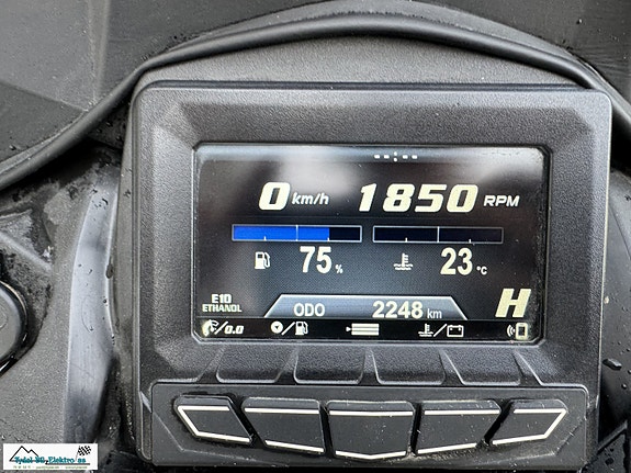 Polaris 800 Titan Adventure 7 of 7