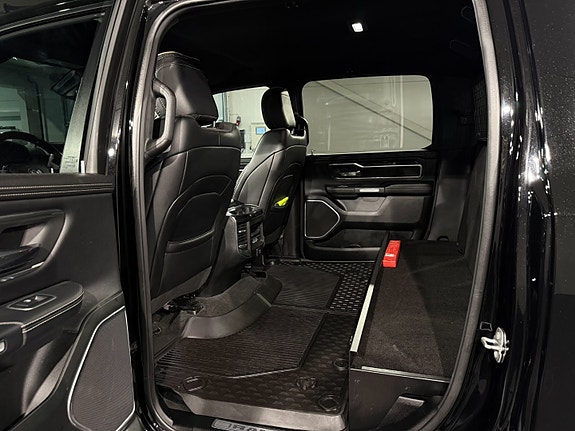 Dodge RAM 15 of 30