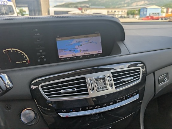 Mercedes-Benz CL63 7 of 25