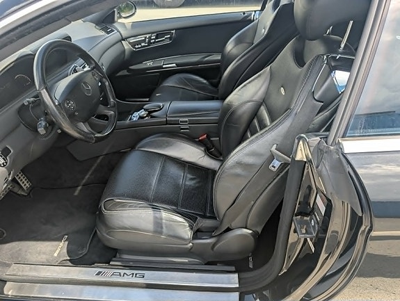 Mercedes-Benz CL63 13 of 25
