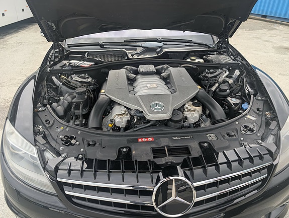 Mercedes-Benz CL63 22 of 25