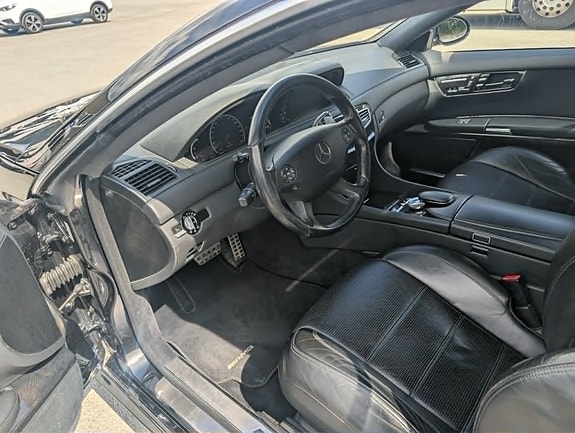 Mercedes-Benz CL63 17 of 25