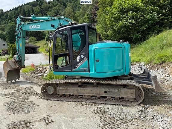 Kobelco Sk140SRLC-3 gravemaskin m/ tannskuffe, pusseskuffe og rototilt 5 of 5