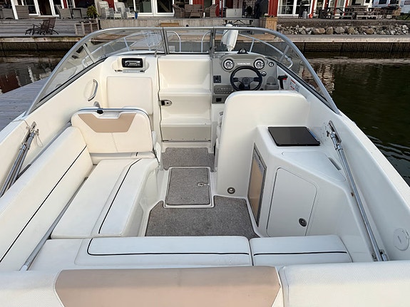 Bayliner 742 Cuddy m/Mercruicer 260 MPI V8 5,0 liter 22 of 25