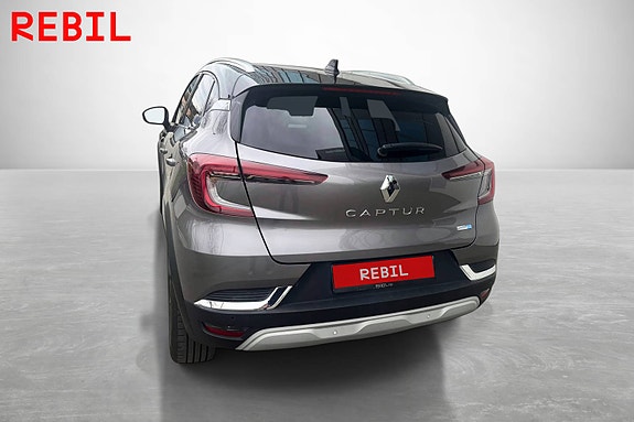 Renault Captur 4 of 5