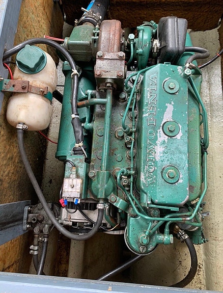 Dele motor Volvo Penta 2003T 2 of 5
