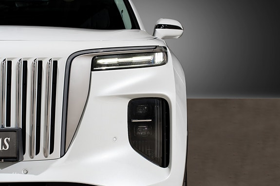 Hongqi E-HS9 4 of 5