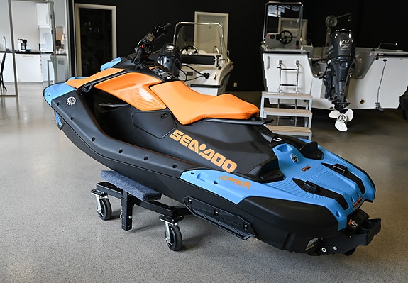 Sea-Doo Spart Trixx 4 of 5