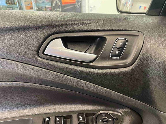 Ford Kuga 24 of 30