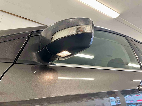 Ford Kuga 18 of 30