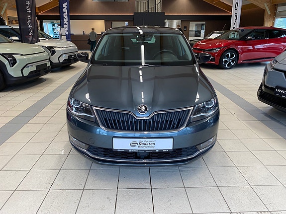 Skoda Rapid Spaceback 2 of 5