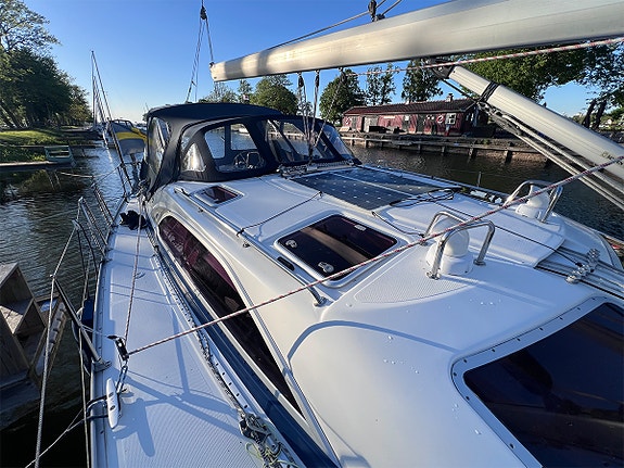 Bavaria 44 Vision 4 of 5