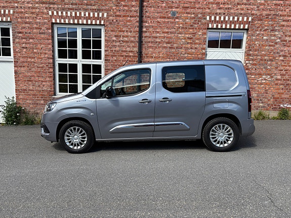 Toyota Proace City 3 of 5