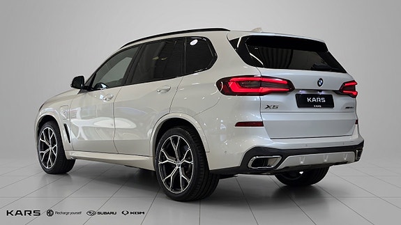 BMW X5 4 of 5