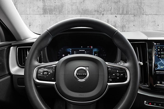 Volvo XC60 21 of 30