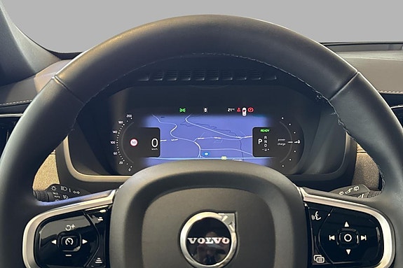 Volvo XC90 14 of 30