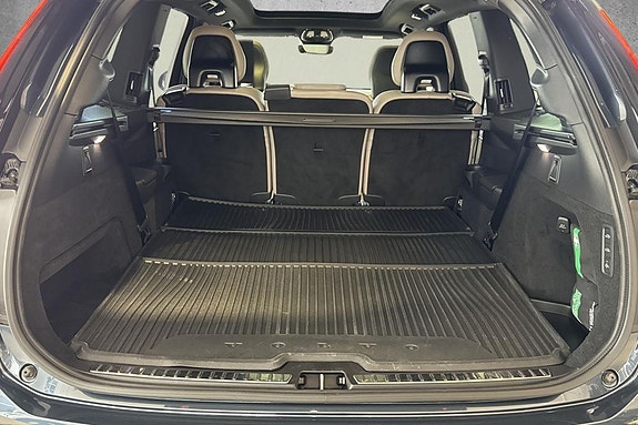 Volvo XC90 29 of 30