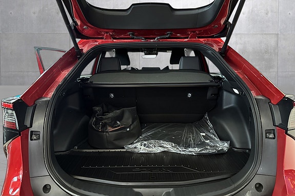 Toyota bZ4X 12 of 18