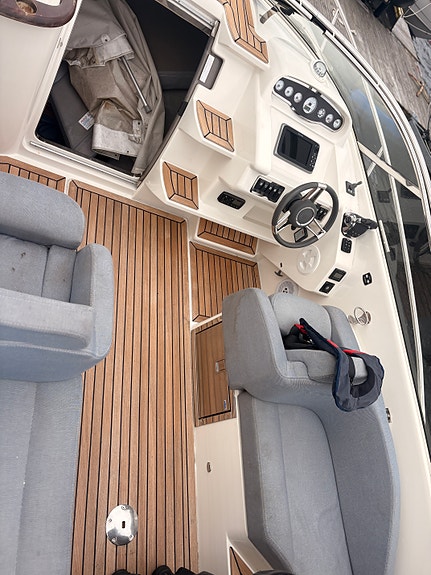 Meget pen Windy 26 Kharma – D3-220 Diesel – Lavt timetall – Klar for sesongen! 4 of 5