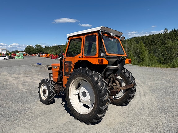 Fiat R450 8 of 30
