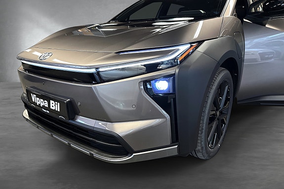 Toyota bZ4X Touring 9 of 30