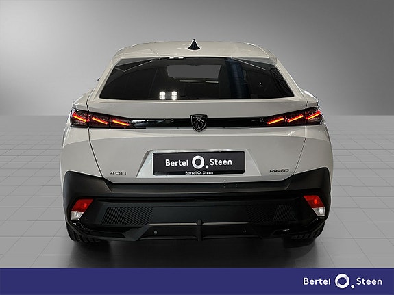 Peugeot 408 4 of 5