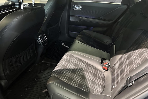 Hyundai Ioniq 6 10 of 15