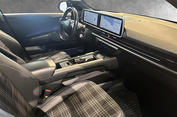 Hyundai Ioniq 6 8 of 15